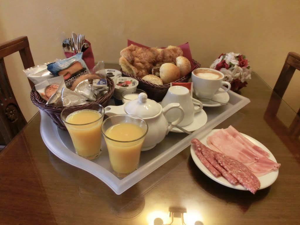 Bed and Breakfast Aelius Рим Екстер'єр фото